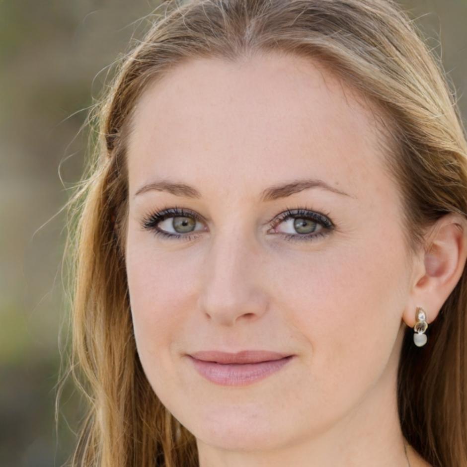 Dr. Lisa Weber